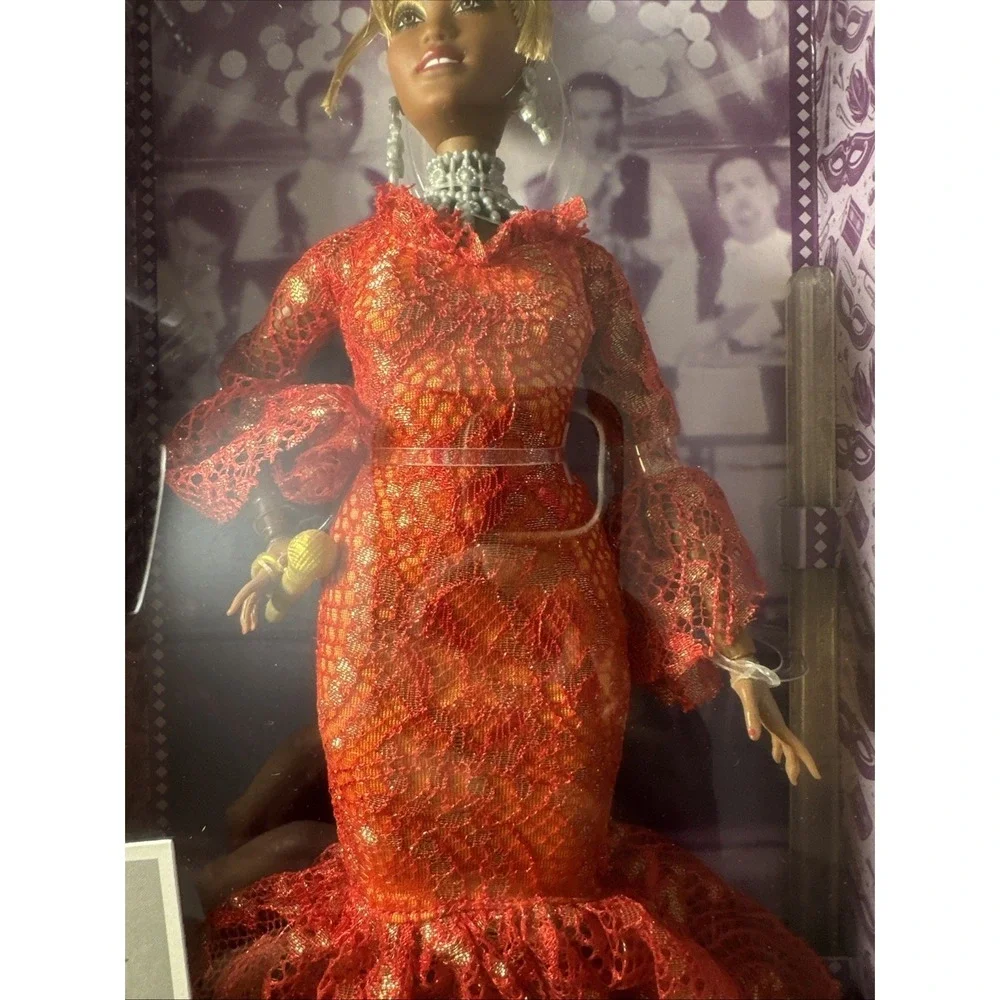 Mettel Barbie Signature: Inspiring Women Celia Cruz Doll - HJX31